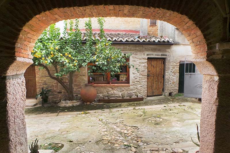 Fotos de  House La Casa del Sol , Casa rural y Centro Experiencial en Valdeverdeja, Toledo